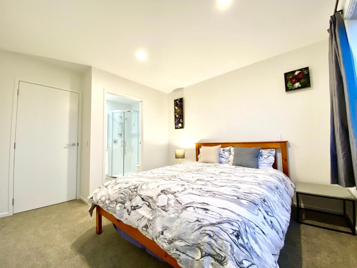 Stunning Townhouse - Walking To Botany Shopping Center Daire Auckland Dış mekan fotoğraf